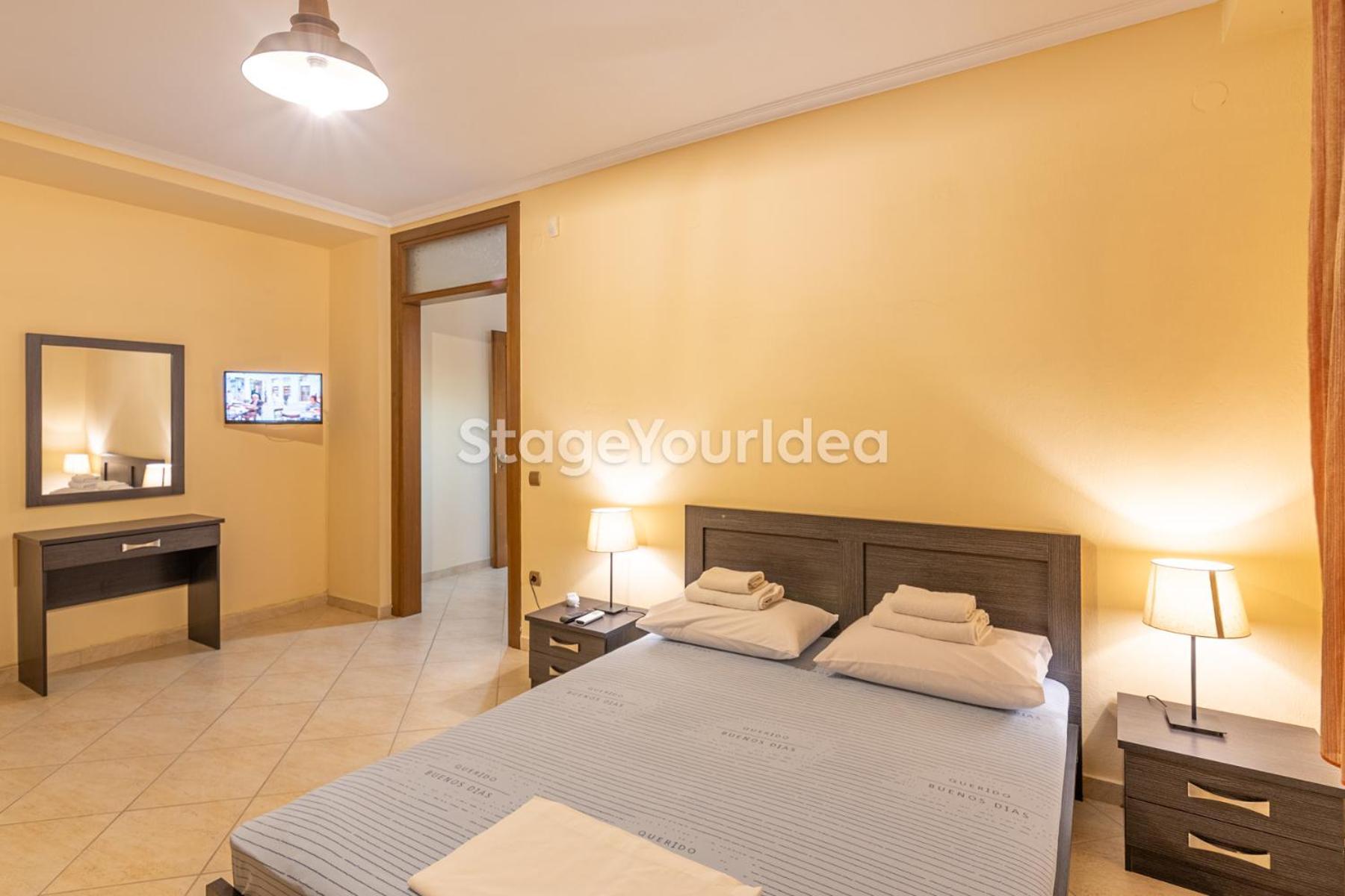 Luxury Appartment, Only 7 Minutes From Thessaloniki Airport And 15 Minutes From City Center ,For 8-23 People Also For Gatherings And Parties Neon Rysion 外观 照片